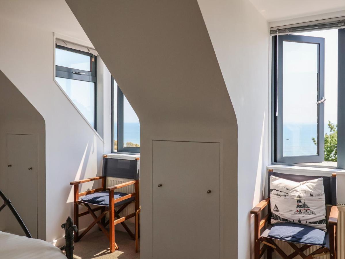 The Penthouse Apartment Лайм Риджис Екстериор снимка
